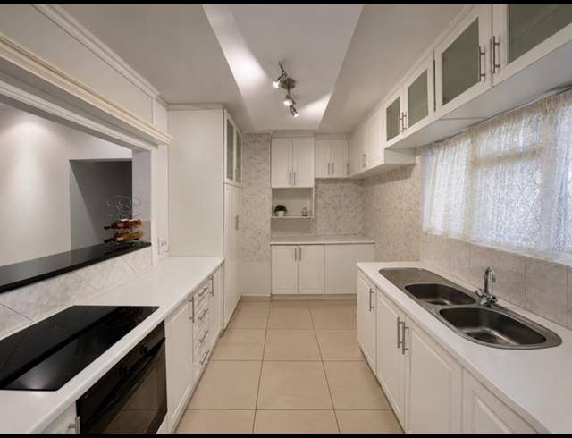 3 BEDROOM HOUSE FOR SALE IN YELLOWWOOD PARK